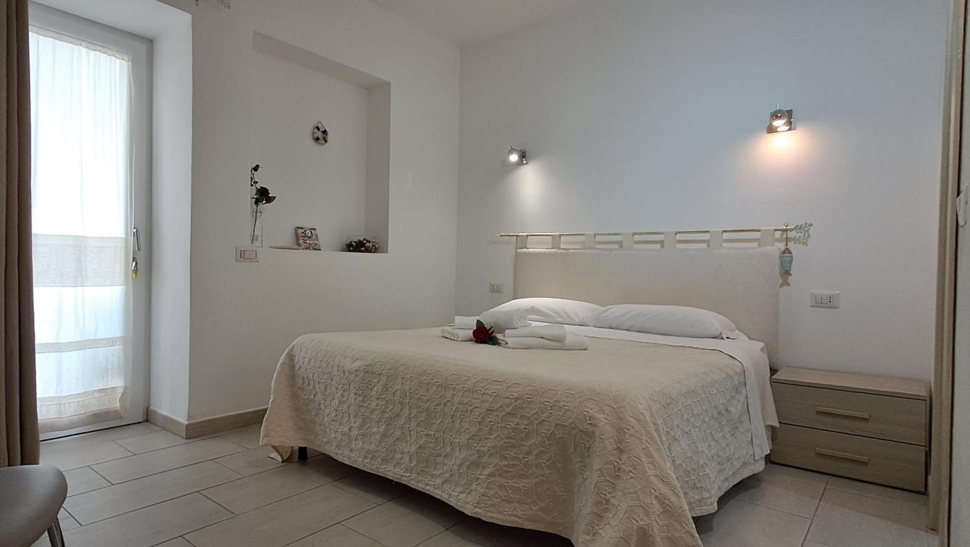 Al Mare Da Francesca Hotel Olbia Eksteriør billede
