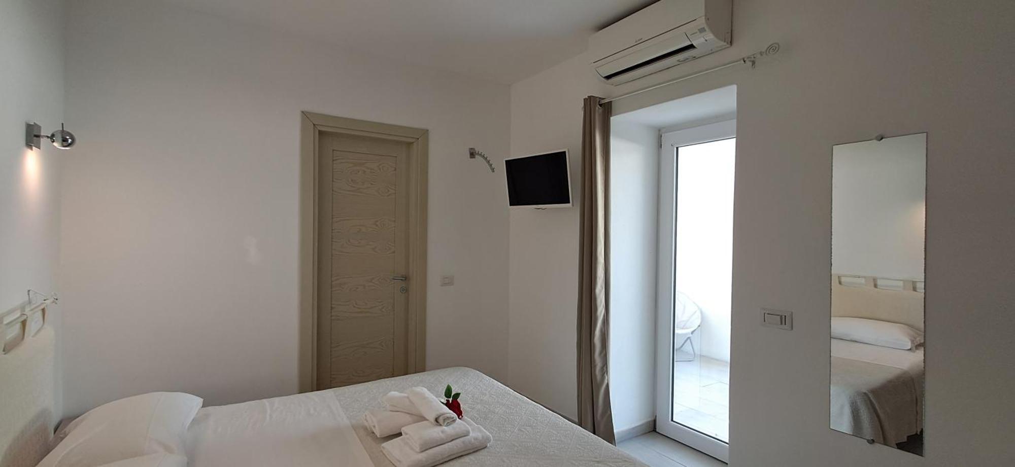 Al Mare Da Francesca Hotel Olbia Eksteriør billede