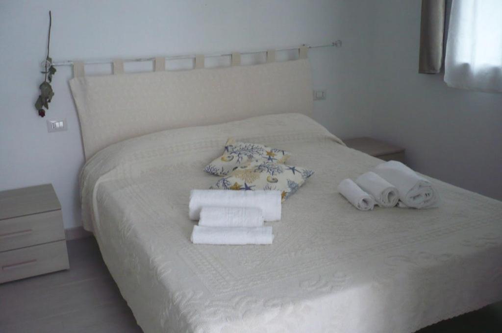 Al Mare Da Francesca Hotel Olbia Eksteriør billede